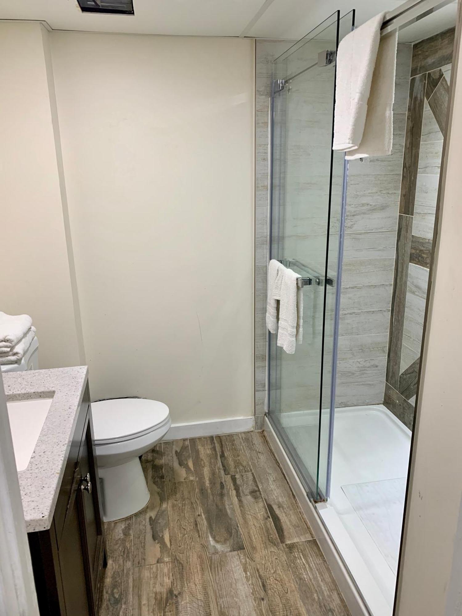 Penn Lodge Hotel & Suites Philadelphia - Бенсалем Екстериор снимка